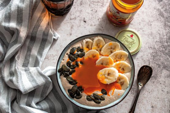 Smoothie Bowl mit Sanddorn FruchtGarten
